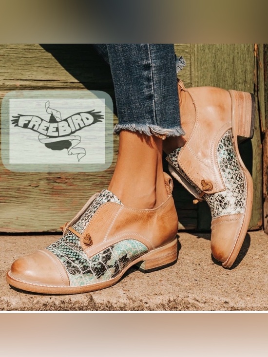 Freebird by Steven Shoes - NWOT Freebird by Steven Mabel Oxford Shoes Size 10 Leather Snakeskin Print
